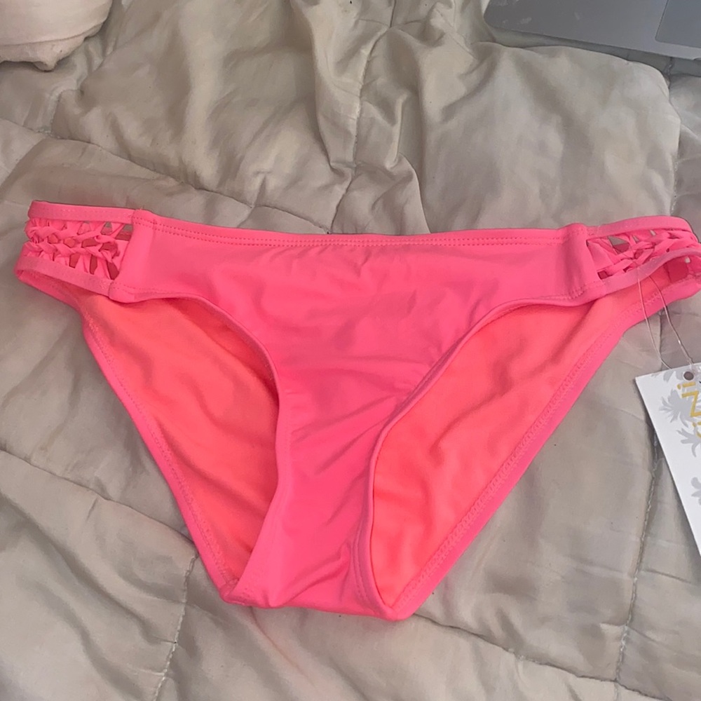 NEW TiniBikini Peach Bikini Bottoms 🍑
